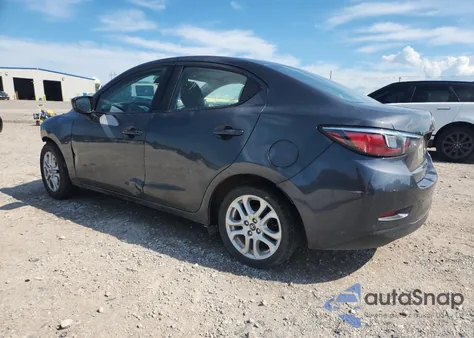 2019 Toyota Yaris Ia z USA, uszkodzony, nr VIN 3MYDLBYV8JY303847